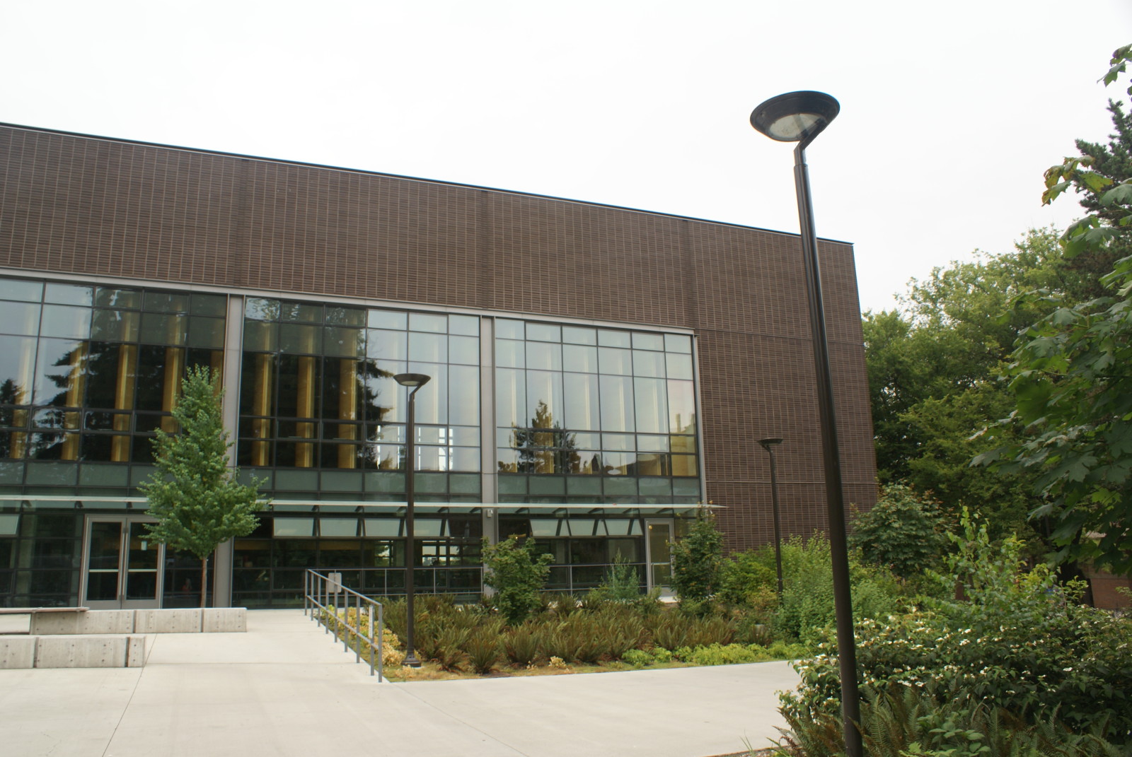 Husky Union Building (HUB) - University of Washington - Mutual Materials